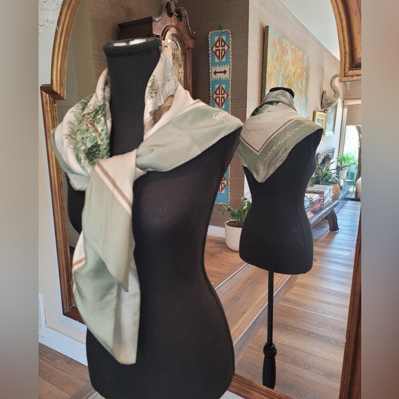 Stunning scarf a must have for your wardrobe!